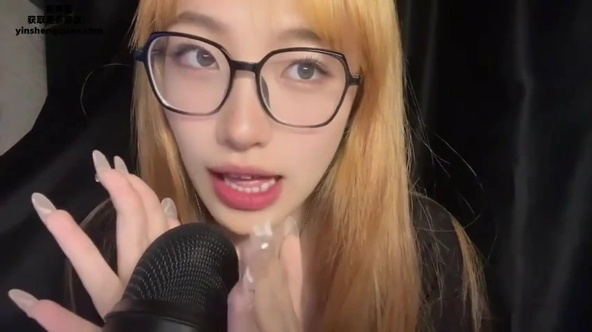 解码B站”璐璐呼噜蛋”的ASMR爱发电私享空间-浅金色发色