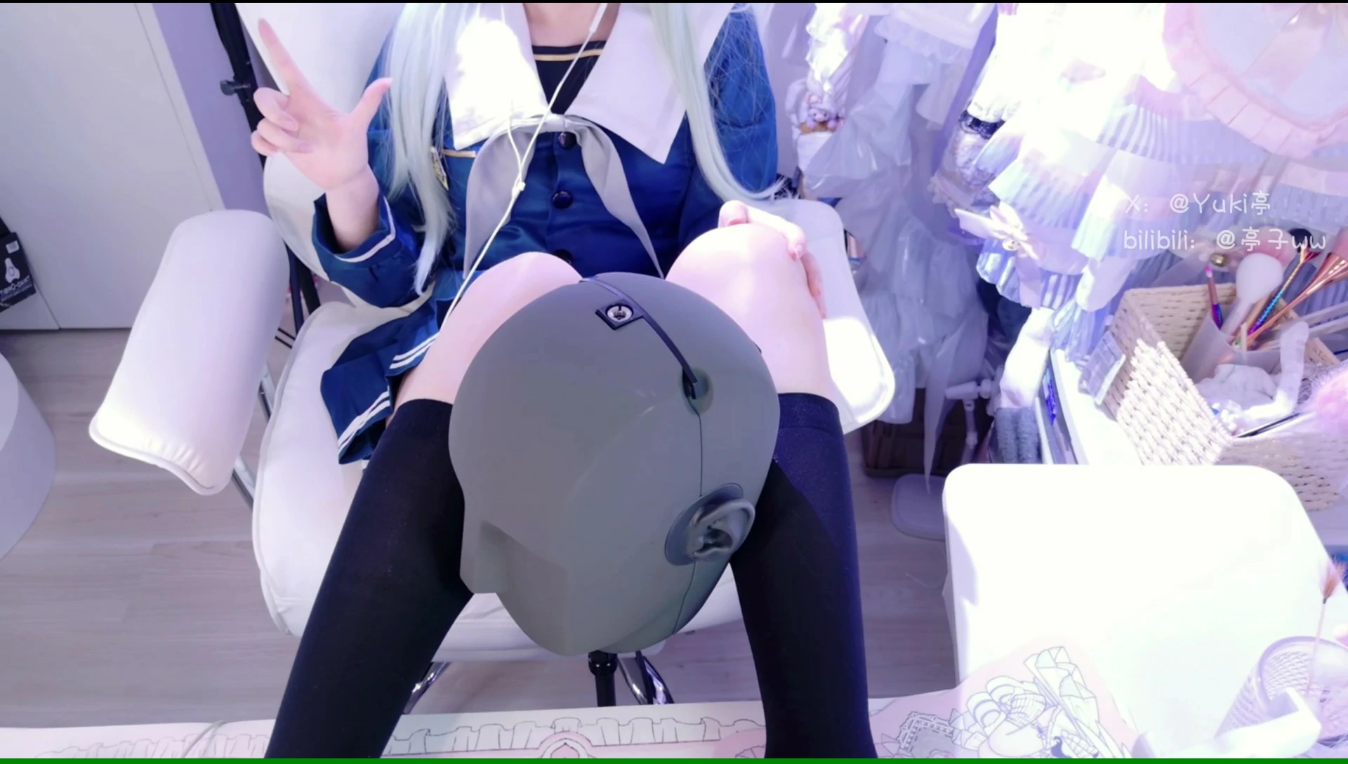 爱发电亭子ww:若叶睦COS,比任何语言都令人安心。