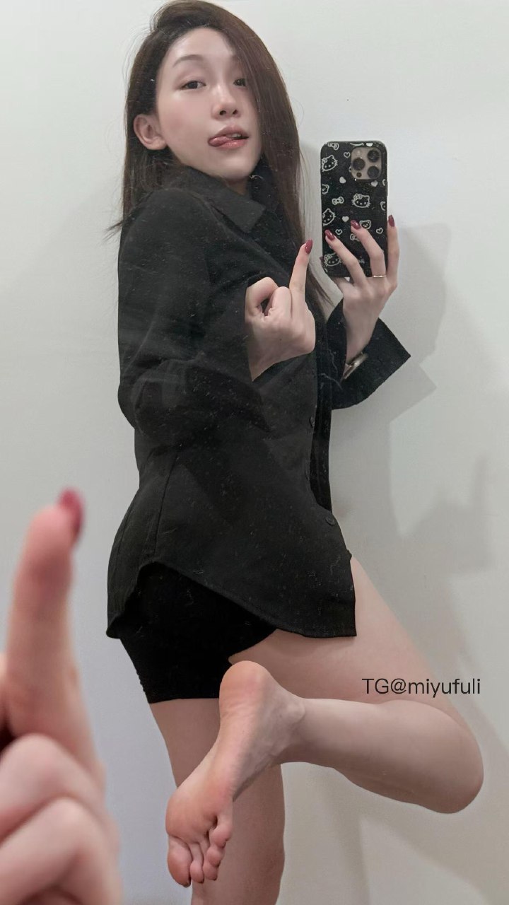 抖音别拔虎牙密语空间日常:别拔虎牙是一句温柔的请求,这个女孩把可爱和特色揉在了一起